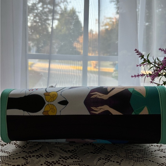 NWT-Disney Loungefly The Little Mermaid Princess Scenes Crossbody Bag - Picture 6 of 7